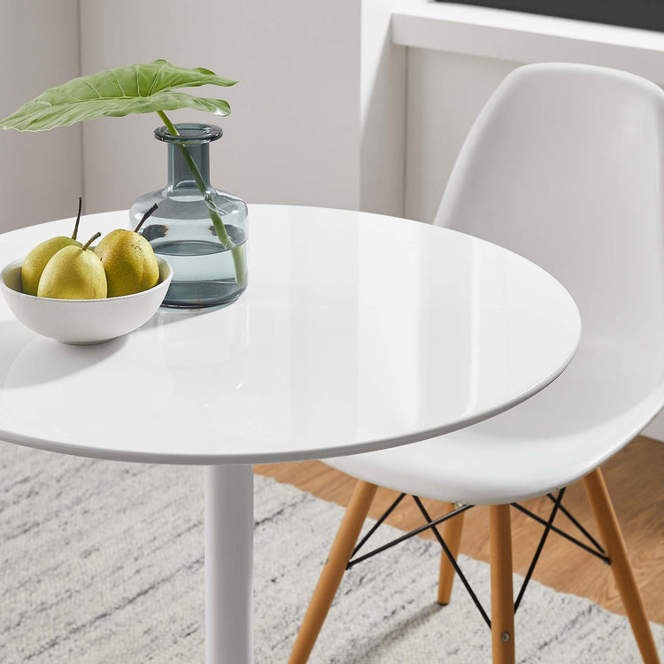 Wood / White