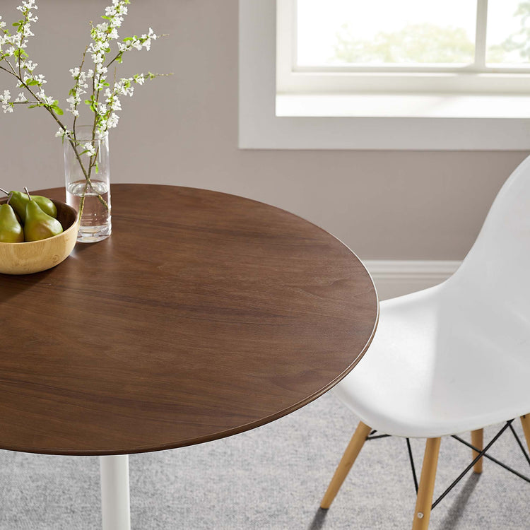 Wood / Walnut