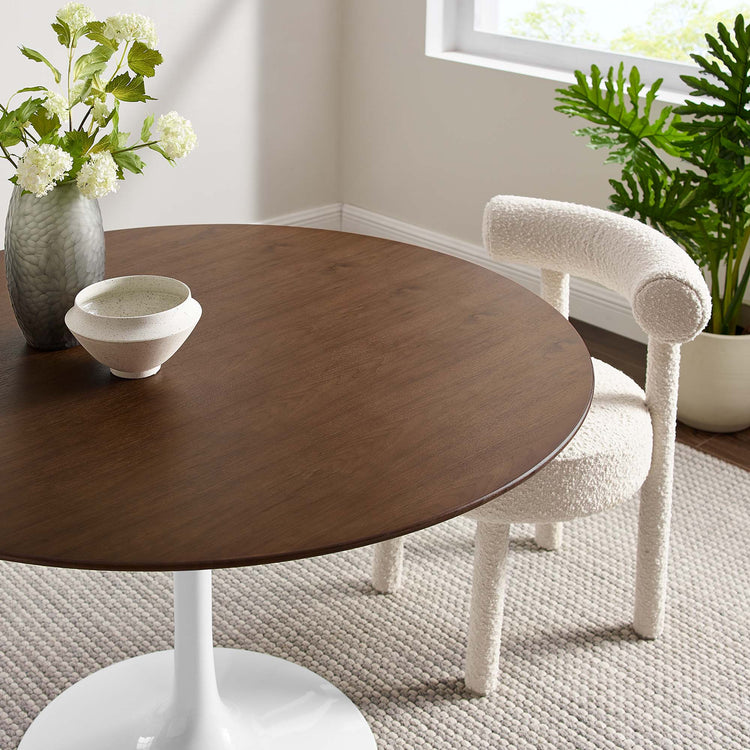 Wood / Walnut
