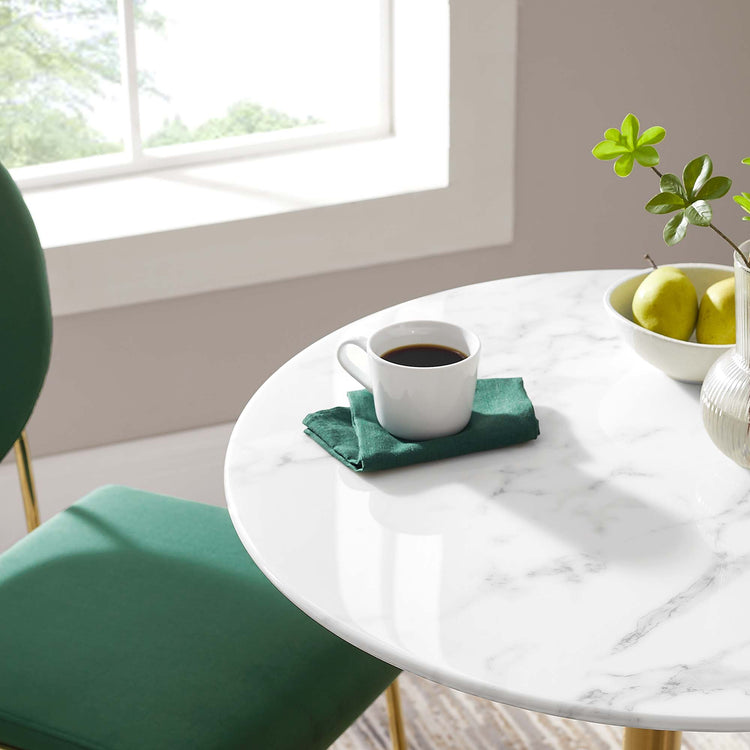 Faux Marble / Gold White