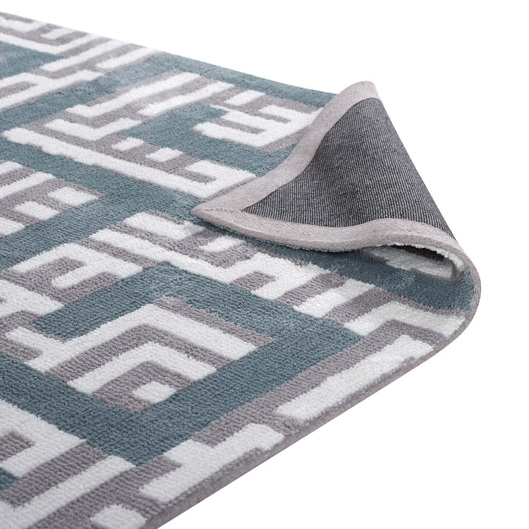 Ivory Light Gray and Sky Blue / 5x8