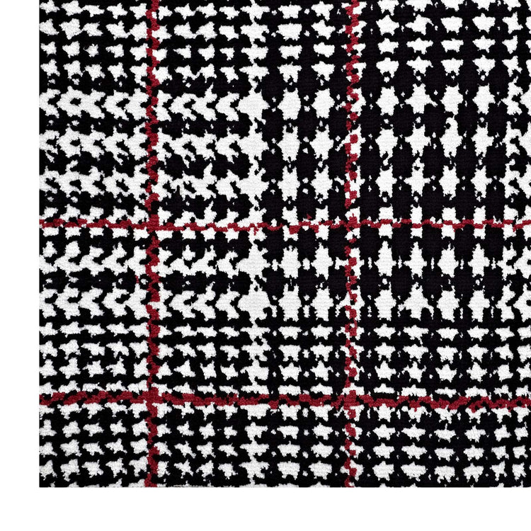 Ivory Black and Red / 5x8