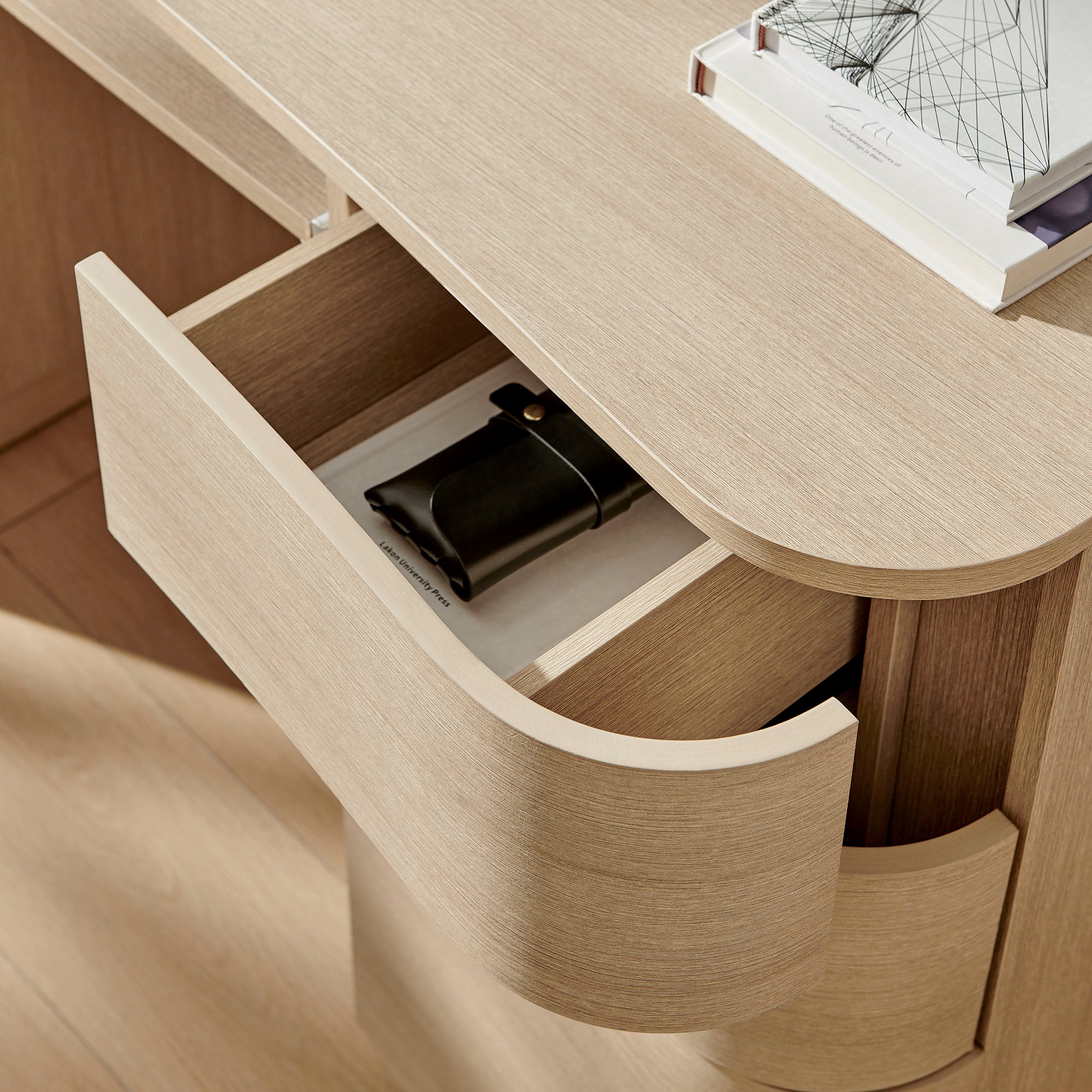 Brushed Light Oak