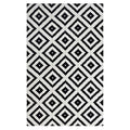 Black and White / 5x8