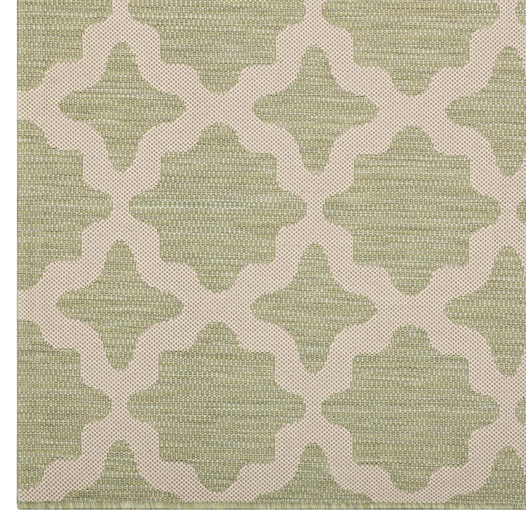 Beige and Light Green / 5x8