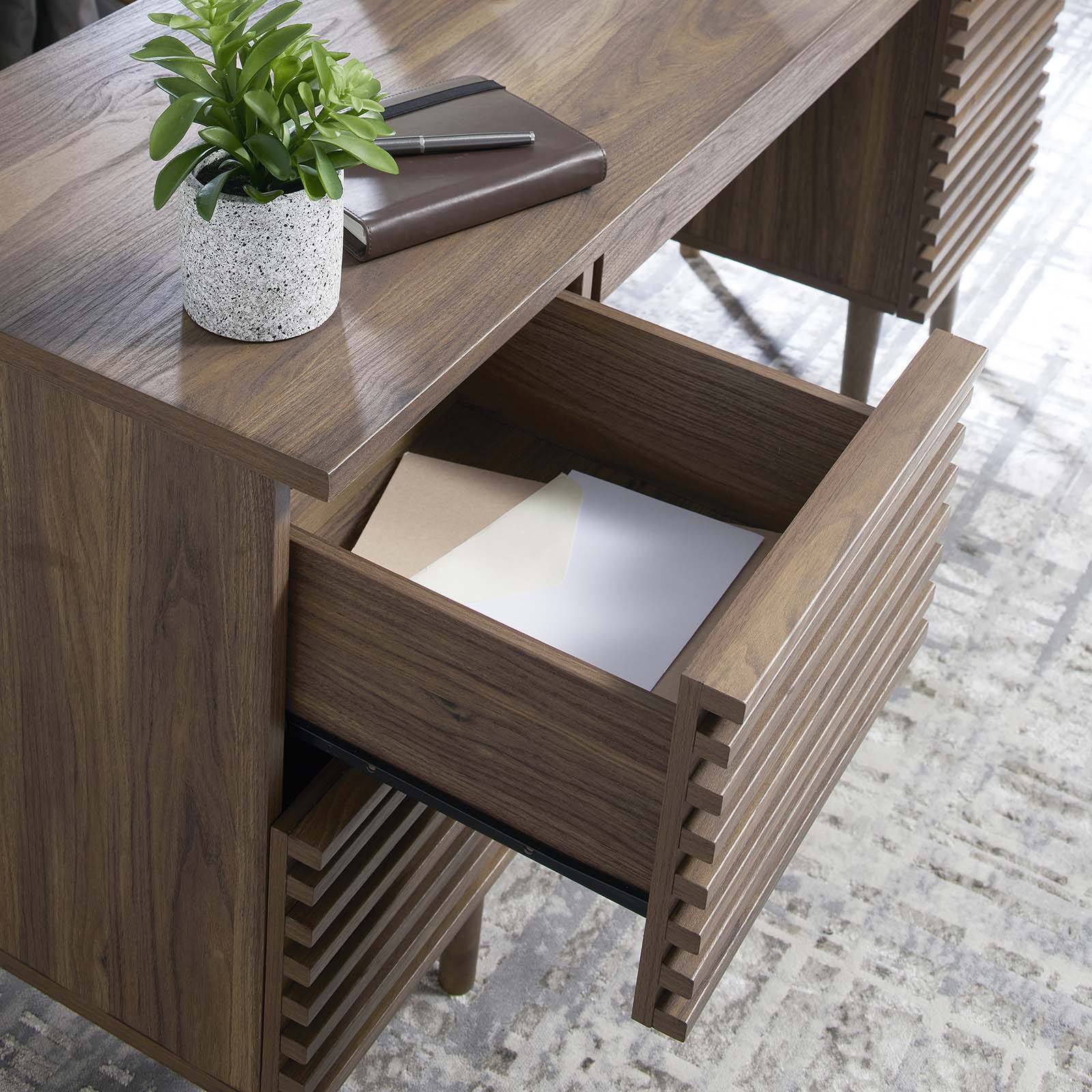 Modern Walnut Computer Desk [Collection 2021]